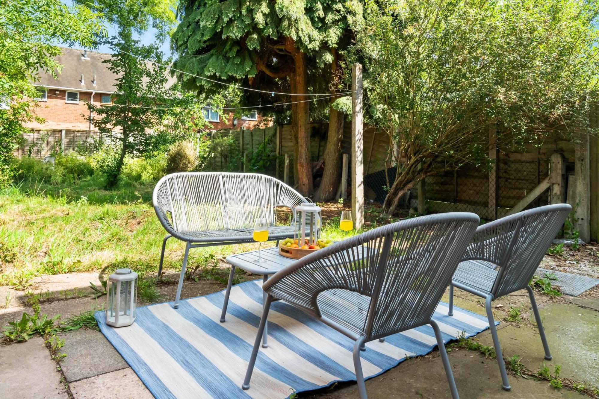 Three Bedroom House - Parking & Garden - Netflix - Wifi - Great Location - 215R Бирмингем Экстерьер фото
